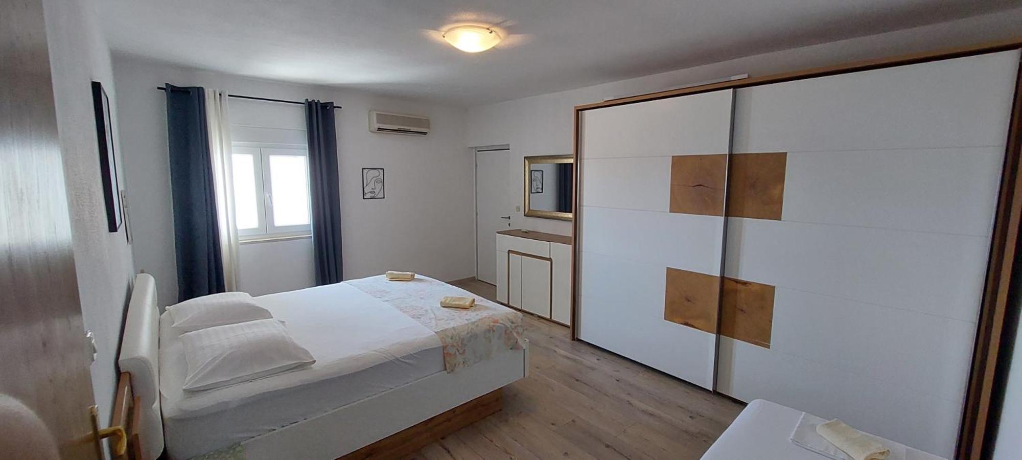 Apartments Dana أوميس الغرفة الصورة